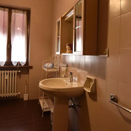 Red And White Апартаменты